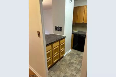 285 Aycrigg Ave #3D, Passaic, NJ 07055 - Photo 6