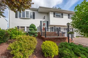 62 Pinho Ave, Carteret, NJ 07008 - Photo 2