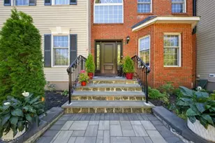58 Fox Chase Ln, Roxbury Township, NJ 07852 - Photo 2