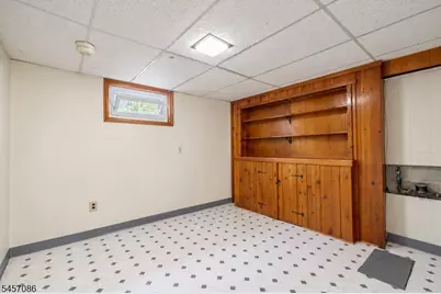 1090 Milton Blvd, Rahway, NJ 07065 - Photo 30