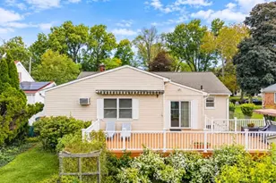 1090 Milton Blvd, Rahway, NJ 07065 - Photo 4