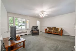1090 Milton Blvd, Rahway, NJ 07065 - Photo 16
