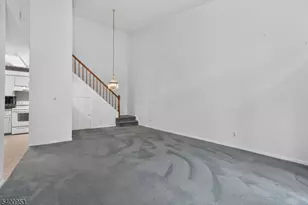 22 Pine Ct, Bedminster Township, NJ 07921 - Photo 6