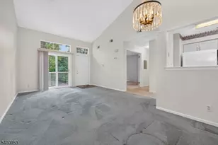 22 Pine Ct, Bedminster Township, NJ 07921 - Photo 4
