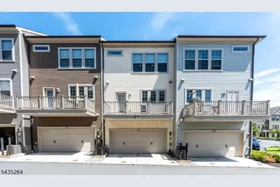 18 Cortland Ct, Livingston, NJ 07039 - Photo 32