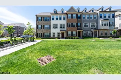 18 Cortland Ct, Livingston, NJ 07039 - Photo 34