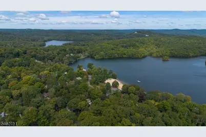 42 Fayson Lake Rd, Kinnelon, NJ 07405 - Photo 32