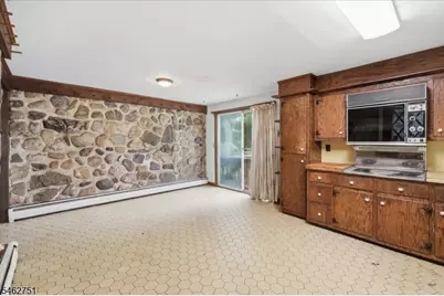 42 Fayson Lake Rd, Kinnelon, NJ 07405 - Photo 10