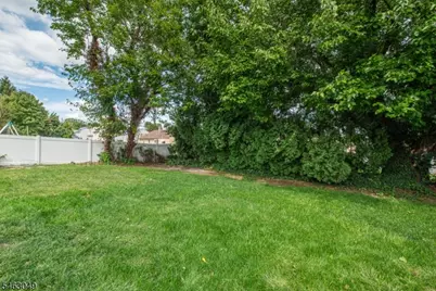38 Avondale Ave, Clifton, NJ 07013 - Photo 2