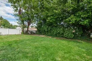 38 Avondale Ave, Clifton, NJ 07013 - Photo 2
