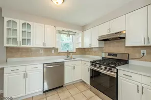 38 Avondale Ave, Clifton, NJ 07013 - Photo 12