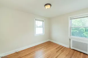 38 Avondale Ave, Clifton, NJ 07013 - Photo 14