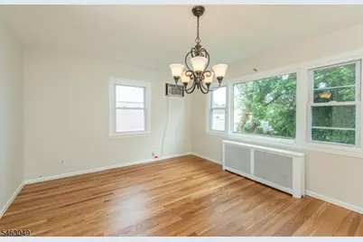 38 Avondale Ave, Clifton, NJ 07013 - Photo 6