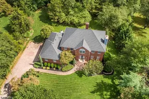 79 Bernard Dr, Bernards Township, NJ 07920 - Photo 4