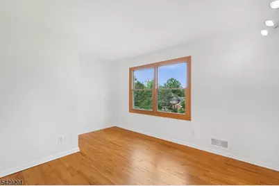 14 Mountain Ave, Warren Township, NJ 07059 - Photo 16