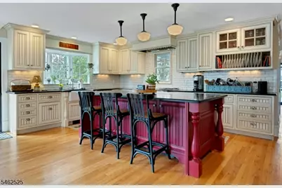32 W Main St, Mendham, NJ 07945 - Photo 8