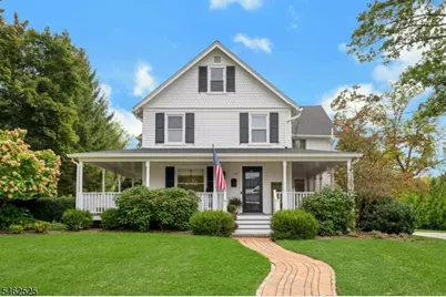 32 W Main St, Mendham, NJ 07945 - Photo 2