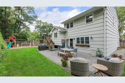 2292 Sunrise Ct, Scotch Plains Township, NJ 07076 - Photo 32