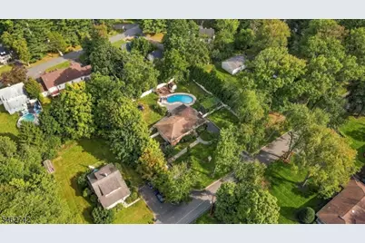 17 Harrison Ave, Long Hill Township, NJ 07933 - Photo 32