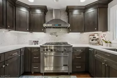 17 Harrison Ave, Long Hill Township, NJ 07933 - Photo 6