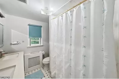 17 Harrison Ave, Long Hill Township, NJ 07933 - Photo 20