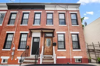 37 Emmet St, Newark, NJ 07114 - Photo 1