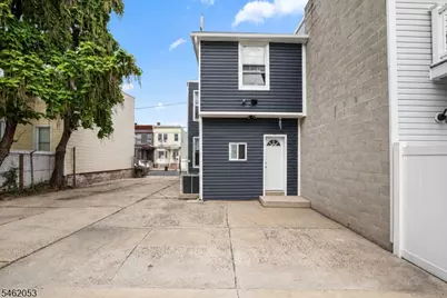 37 Emmet St, Newark, NJ 07114 - Photo 24