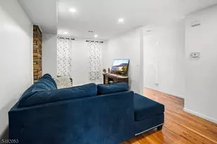 37 Emmet St, Newark, NJ 07114 - Photo 6