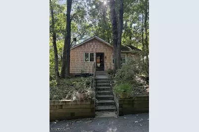 21 Gorge Dr, Wanaque, NJ 07420 - Photo 1