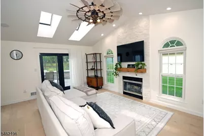 39 Susquehanna Trl, Branchburg Township, NJ 08876 - Photo 10