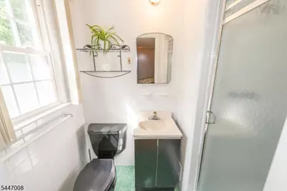 121 Bender Dr, Clifton, NJ 07013 - Photo 18