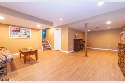 121 Bender Dr, Clifton, NJ 07013 - Photo 30