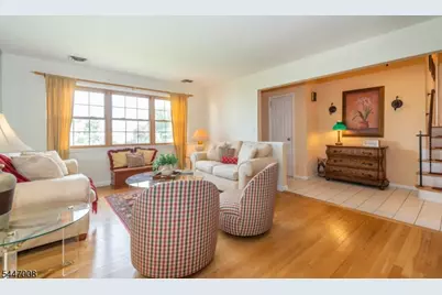 121 Bender Dr, Clifton, NJ 07013 - Photo 6