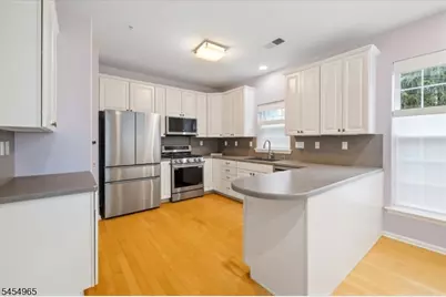 2101 Neville Ct, Franklin Township, NJ 08873 - Photo 6