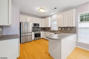 2101 Neville Ct, Franklin Township, NJ 08873 - Photo 6