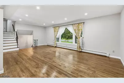 148 S Ridgedale Ave, East Hanover Township, NJ 07936 - Photo 12