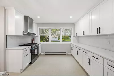 148 S Ridgedale Ave, East Hanover Township, NJ 07936 - Photo 16