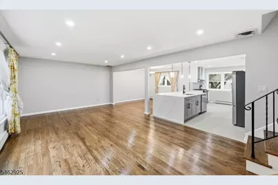 148 S Ridgedale Ave, East Hanover Township, NJ 07936 - Photo 8