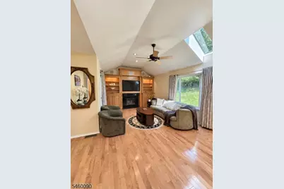 4 Eckhardt Cir, Montville Township, NJ 07045 - Photo 8