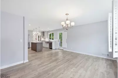 4 Spring Ln, Washington Township, NJ 07853 - Photo 18