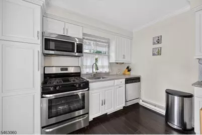 31 Freeman Pl, Nutley, NJ 07110 - Photo 12