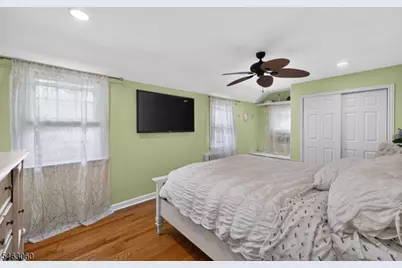 31 Freeman Pl, Nutley, NJ 07110 - Photo 18