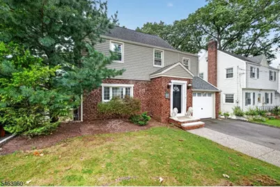 31 Freeman Pl, Nutley, NJ 07110 - Photo 2
