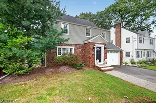 31 Freeman Pl, Nutley, NJ 07110 - Photo 2