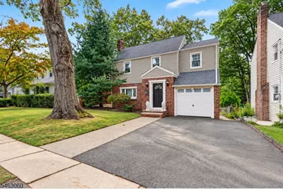 31 Freeman Pl, Nutley, NJ 07110 - Photo 1