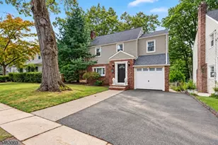 31 Freeman Pl, Nutley, NJ 07110 - Photo 1