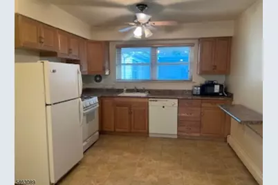 406 Cranbury Rd Apt #3, East Brunswick Township, NJ 08816 - Photo 6