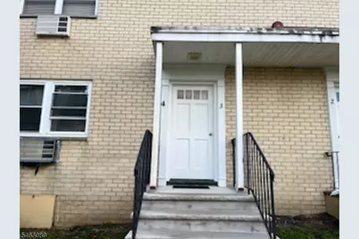 406 Cranbury Rd Apt #3, East Brunswick Township, NJ 08816 - Photo 1