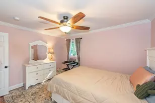33 Lakeside Ave, Bloomingdale, NJ 07403 - Photo 16