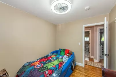 33 Lakeside Ave, Bloomingdale, NJ 07403 - Photo 20